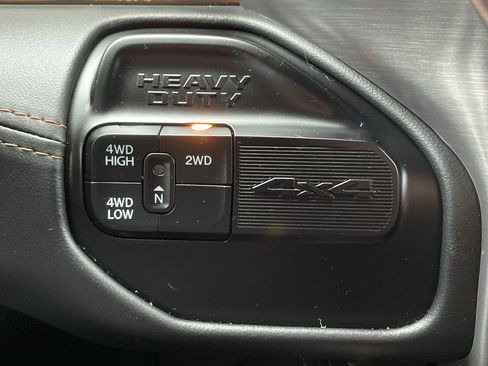 Used 2024 RAM 2500 Limited image 26