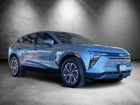 New 2026 Chevrolet Blazer EV LT image 2