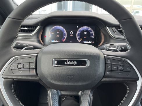 New 2025 Jeep Grand Cherokee L Altitude image 29