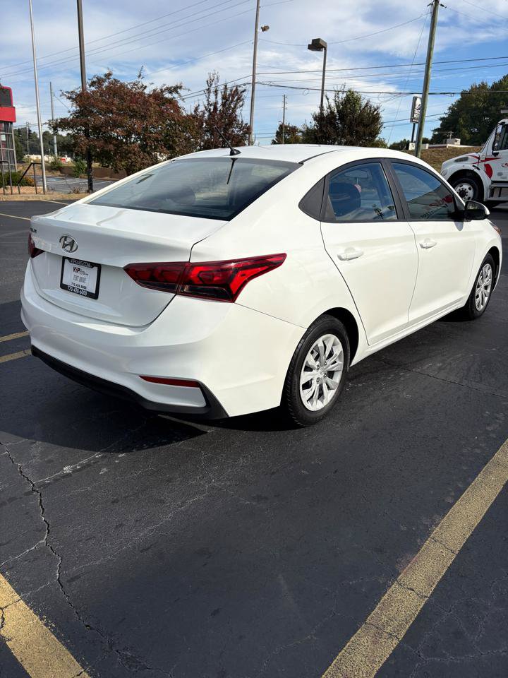 Used 2021 Hyundai Accent SE FWD image 5