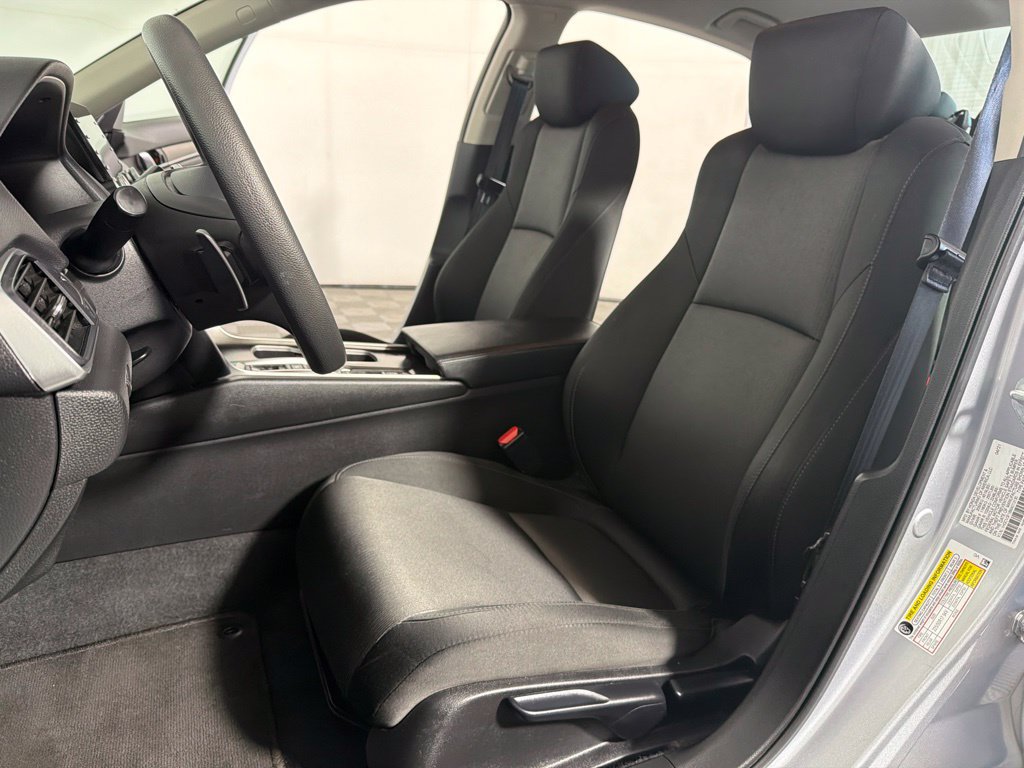 Used 2021 Honda Accord Hybrid image 10
