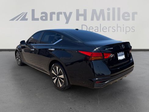 Used 2022 Nissan Altima 2.5 SV FWD image 3