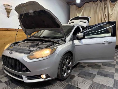 Used 2014 Ford Focus ST image 8