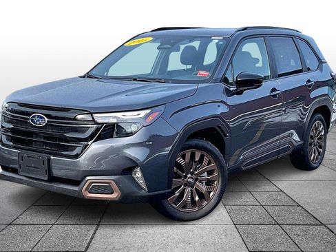 Used 2025 Subaru Forester Sport image 11