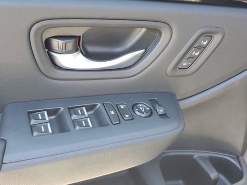 Used 2025 Honda Pilot EX-L image 20