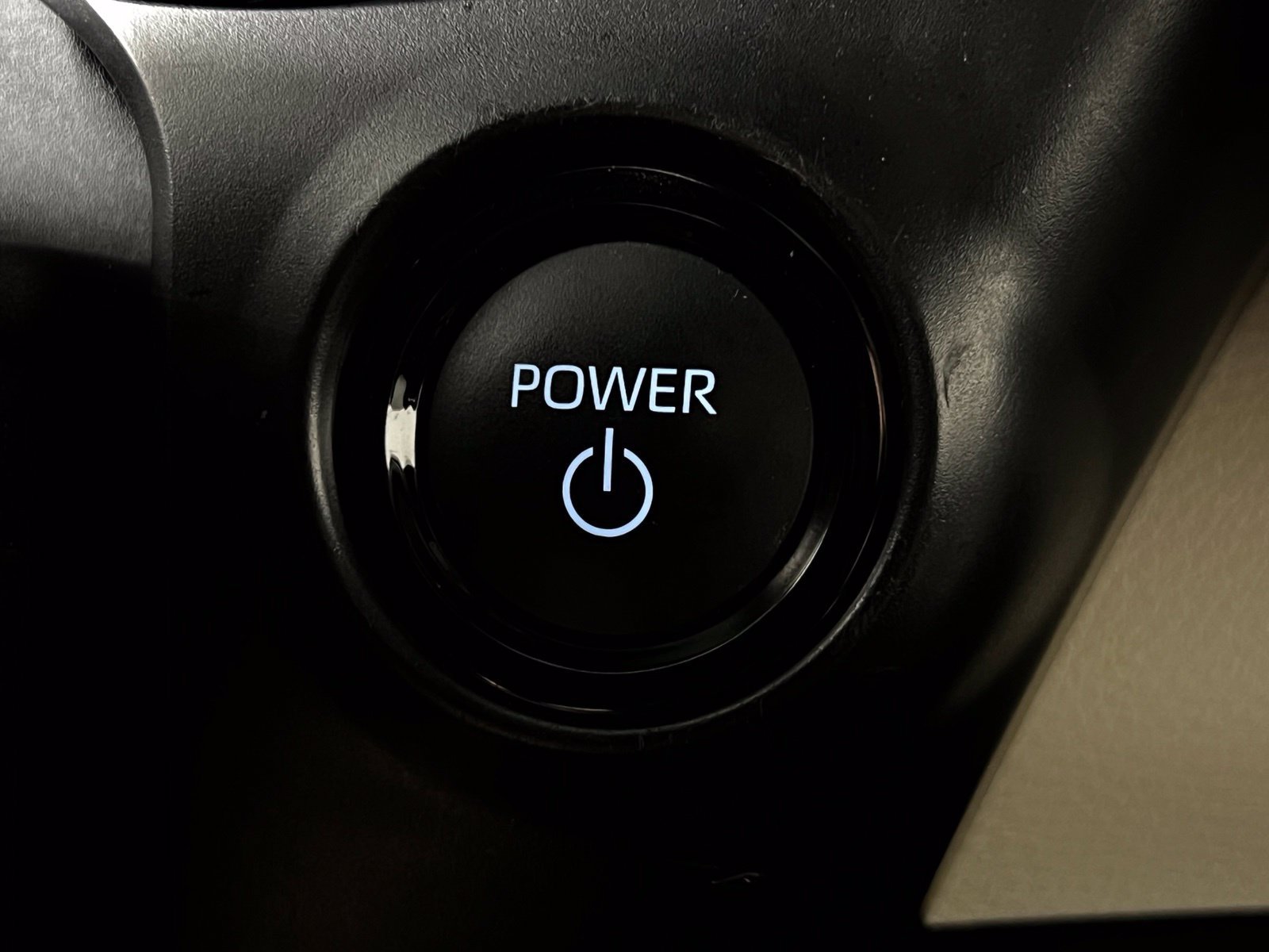 Certified 2025 Toyota Sienna Platinum FWD image 22