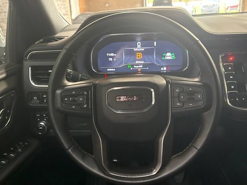 Used 2023 GMC Yukon AT4 w/ Technology Package AWD/4WD image 20