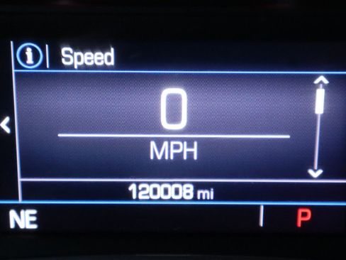 Used 2021 GMC Acadia SLE image 47