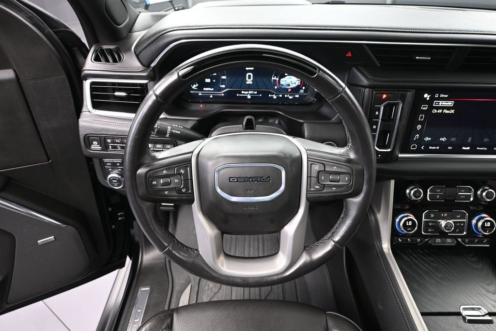 Used 2024 GMC Yukon Denali w/ Denali Reserve Package AWD/4WD image 21