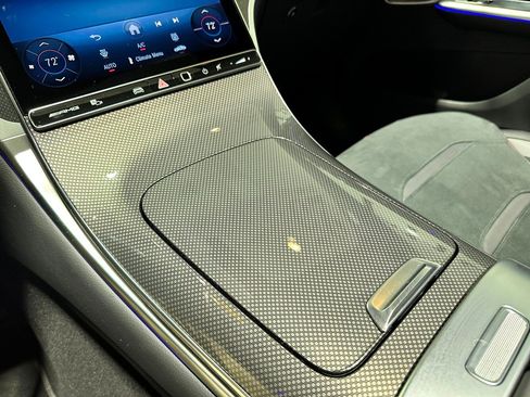 Used 2025 Mercedes-Benz GLC 43 AMG 4MATIC image 26