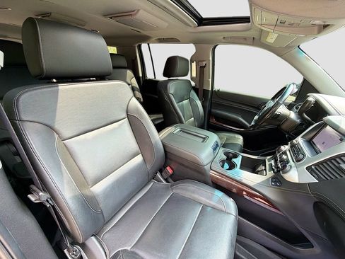 Used 2018 GMC Yukon XL SLT w/ Premium Edition AWD/4WD image 34