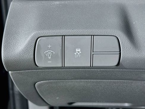 Used 2025 Hyundai Elantra SEL w/ Cargo Package FWD image 20