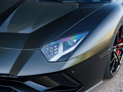 Used 2017 Lamborghini Aventador S AWD/4WD image 35