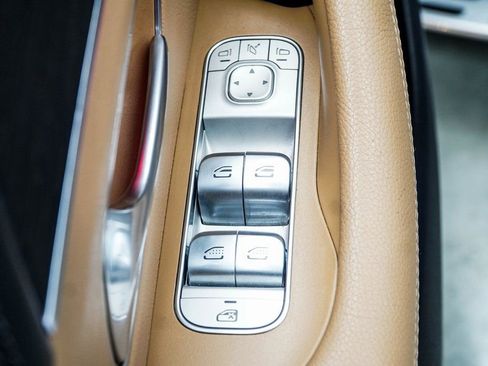 Used 2024 Mercedes-Benz GLS 580 4MATIC image 44
