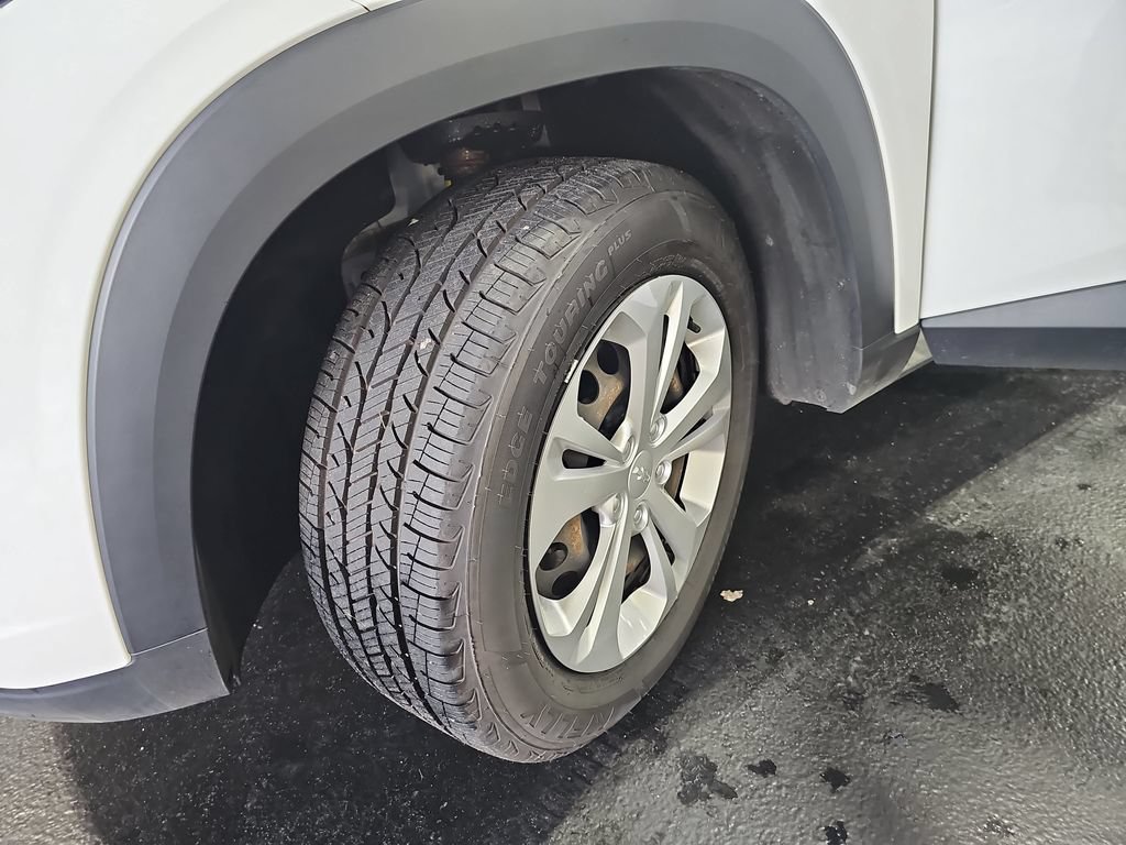 Used 2024 Chevrolet Trax LS FWD image 32