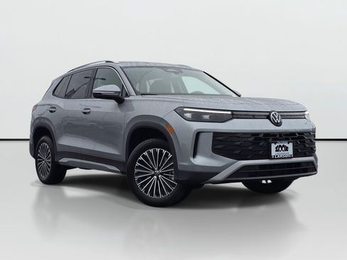 New 2026 Volkswagen Tiguan S AWD/4WD image 1