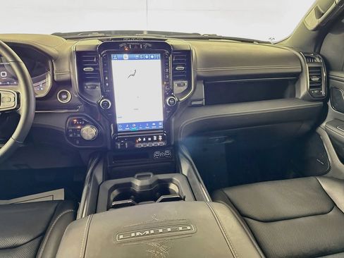 Used 2024 RAM 1500 Limited AWD/4WD image 28