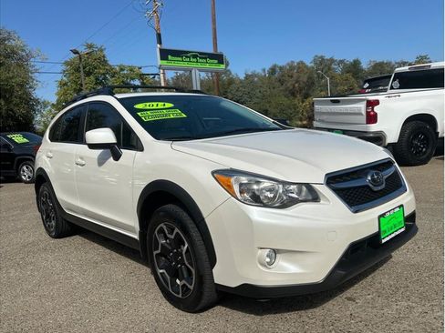 Used 2014 Subaru Crosstrek 2.0i Limited AWD/4WD image 1
