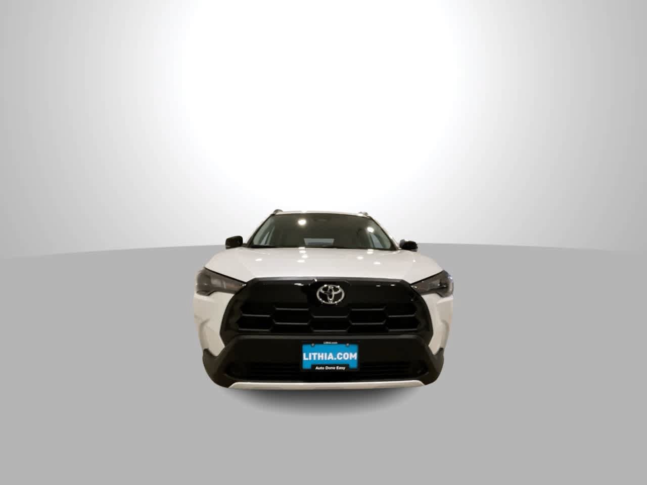 New 2026 Toyota Corolla Cross LE w/ Moonroof Package AWD/4WD image 2