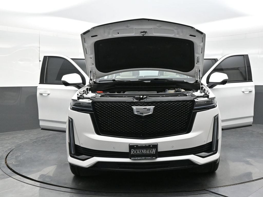 Certified 2024 Cadillac Escalade ESV Sport Platinum w/ LPO, ONYX Package AWD/4WD image 39