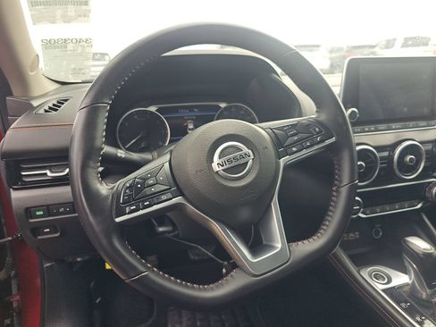 Used 2020 Nissan Sentra SR w/ Electronics Package FWD image 10