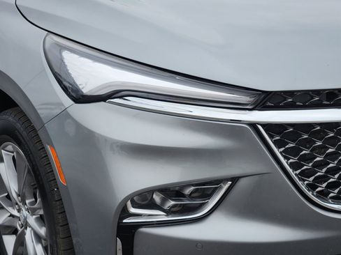 Used 2024 Buick Enclave Avenir w/ Avenir Technology Package image 10