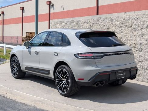 Certified 2026 Porsche Macan AWD/4WD image 3
