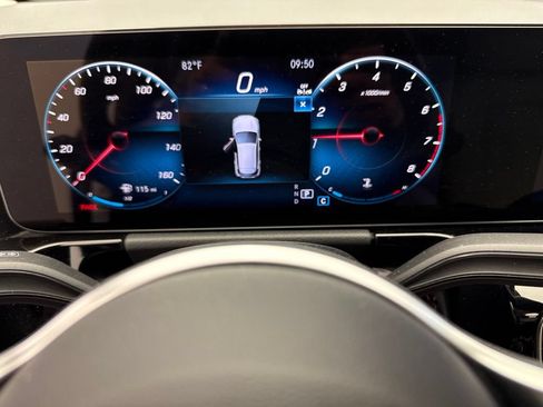 Used 2023 Mercedes-Benz GLA 250 4MATIC image 39