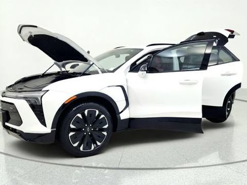Used 2024 Chevrolet Blazer EV RS AWD/4WD image 14