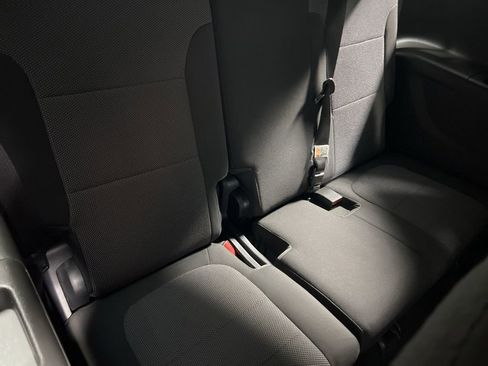 Used 2023 Chevrolet Traverse LT image 14