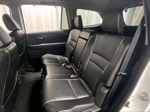 Used 2021 Honda Pilot Black Edition image 15