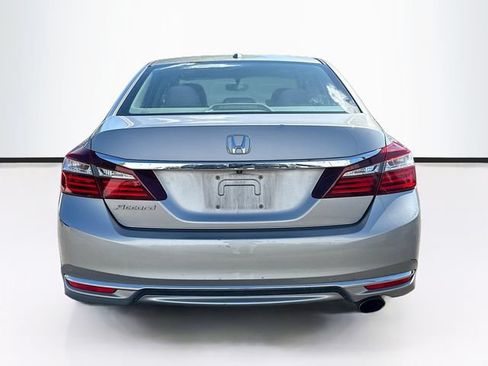 Used 2016 Honda Accord EX image 6