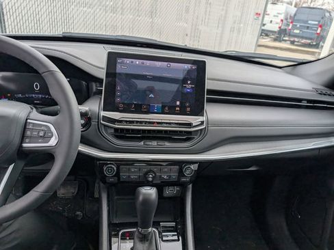 Used 2023 Jeep Compass High Altitude w/ Driver Assist Group I image 4