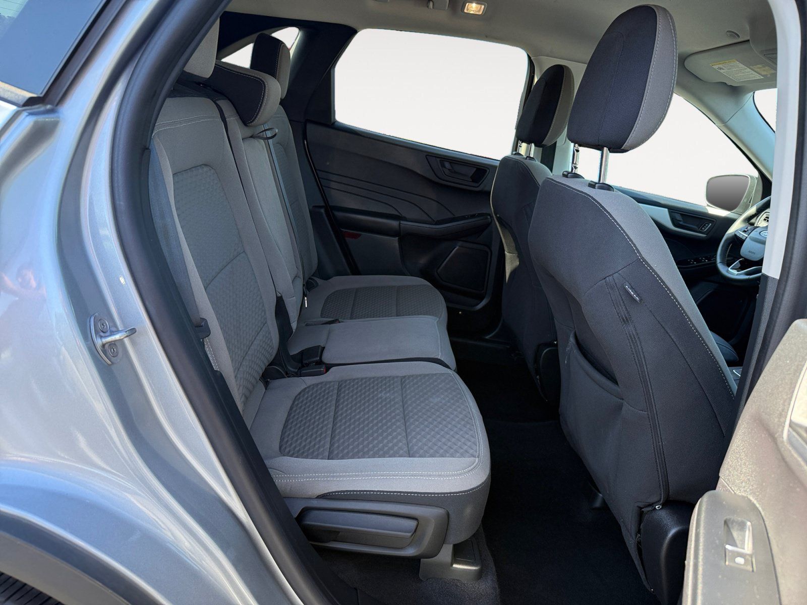 Certified 2022 Ford Escape SE w/ SE Sport Appearance Package FWD image 18