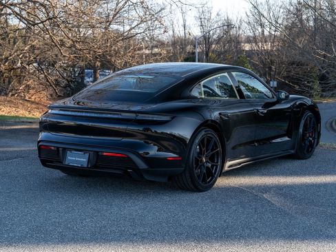 New 2026 Porsche Taycan GTS image 7