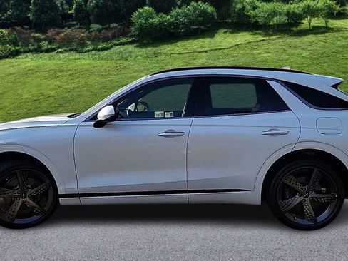 Certified 2025 Genesis GV70 3.5T Sport w/ Sport Prestige Package image 5