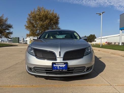 Used 2013 Lincoln MKS AWD image 3
