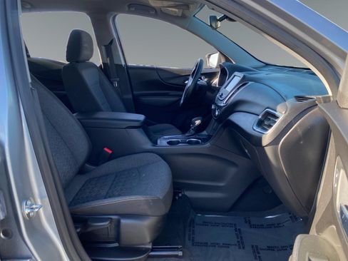 Used 2024 Chevrolet Equinox LT FWD image 15