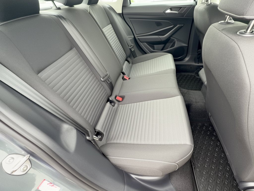 Certified 2024 Volkswagen Jetta S FWD image 29
