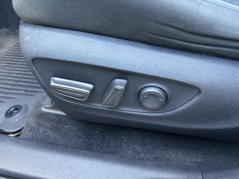 Used 2022 Toyota RAV4 XLE w/ Convenience Package image 10