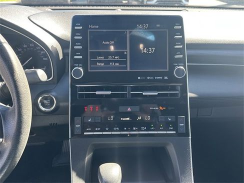 Used 2019 Toyota Avalon XLE image 31