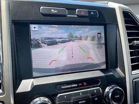 Used 2017 Ford F150 Lariat w/ Equipment Group 501A Mid AWD/4WD image 15