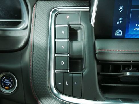 Used 2023 Chevrolet Suburban RST w/ Sport Performance Package AWD/4WD image 31