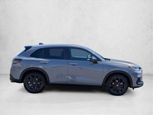 Used 2024 Honda HR-V Sport image 4