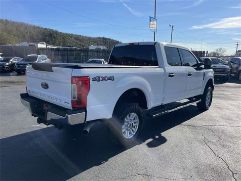 Used 2017 Ford F250 XLT image 4