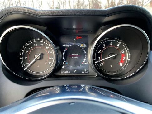 Used 2018 Jaguar F-TYPE Convertible image 11