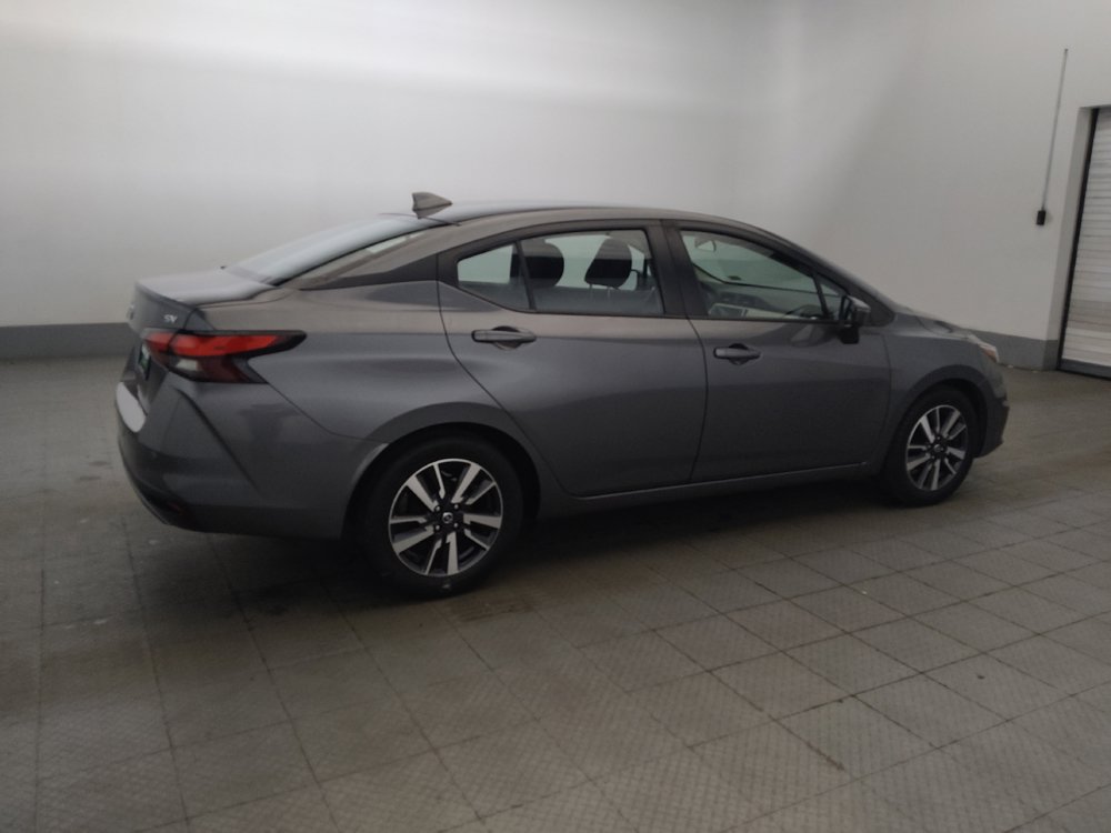 Used 2021 Nissan Versa SV FWD image 10