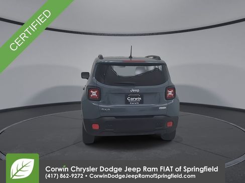 Certified 2017 Jeep Renegade Latitude w/ Safety & Security Group AWD/4WD image 12