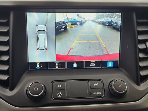 Used 2023 GMC Acadia AT4 w/ Technology Package image 33