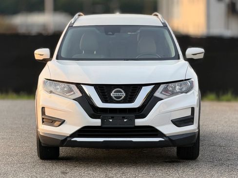 Used 2019 Nissan Rogue SV FWD image 5